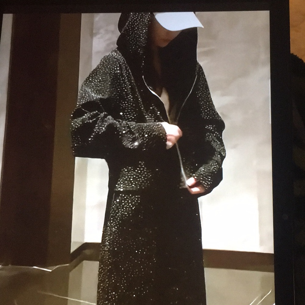 Sparkly Zip Up 2 Piece Hoodie /Pants  NWOT